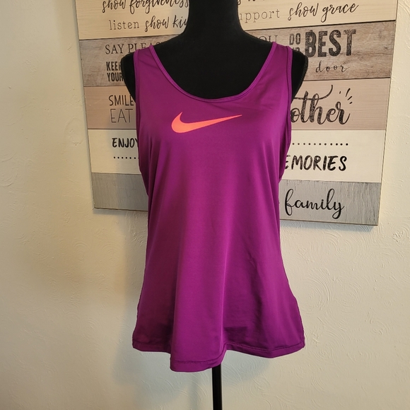 Nike Tops - Nike dri-fit size XL